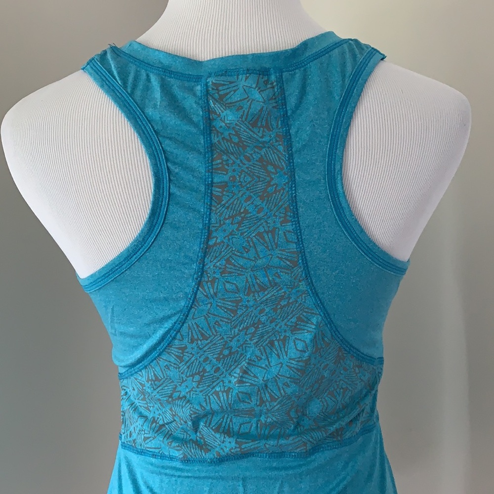 Women’s Athleta tanktop - Picture 5 of 7